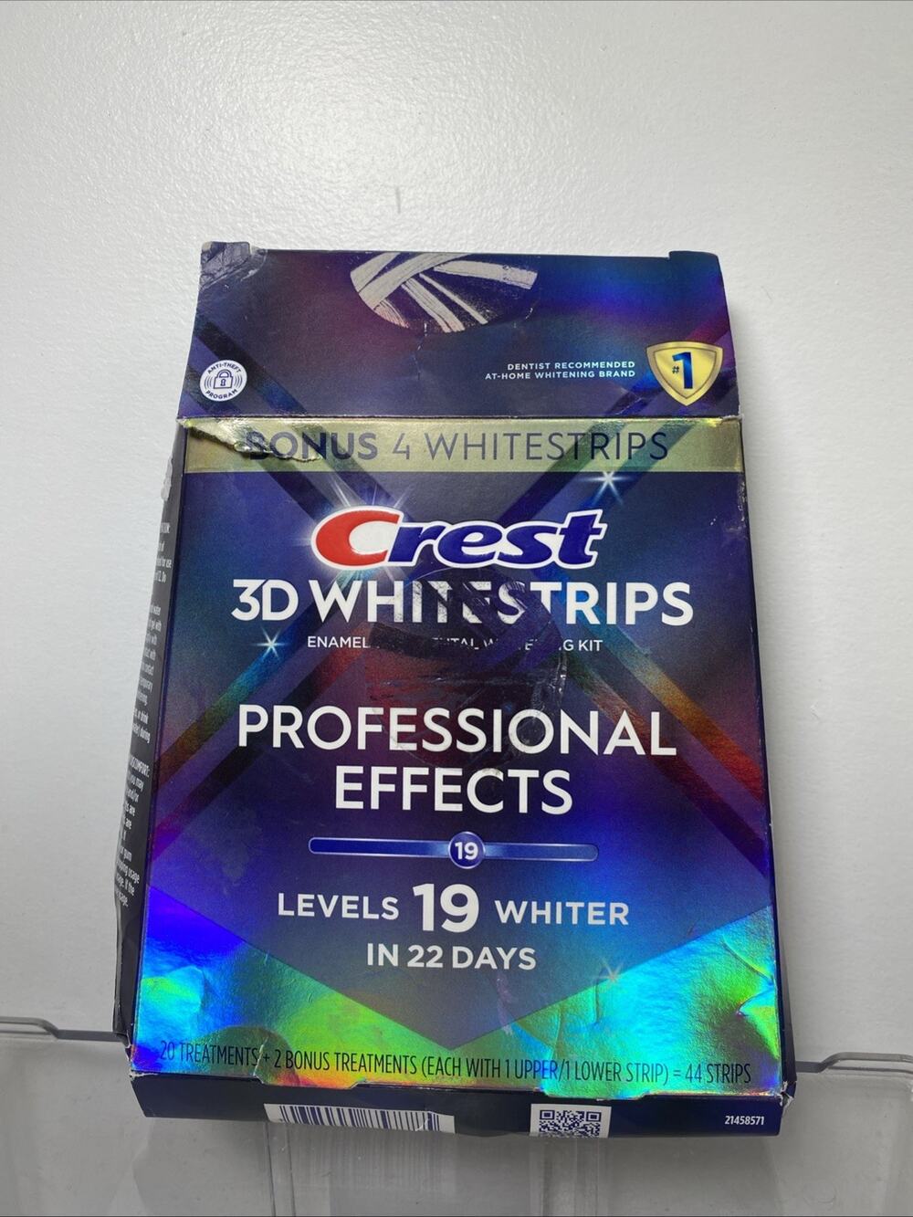 Crest 3D White Whitestrips 22 Treatments= 44 Strips
